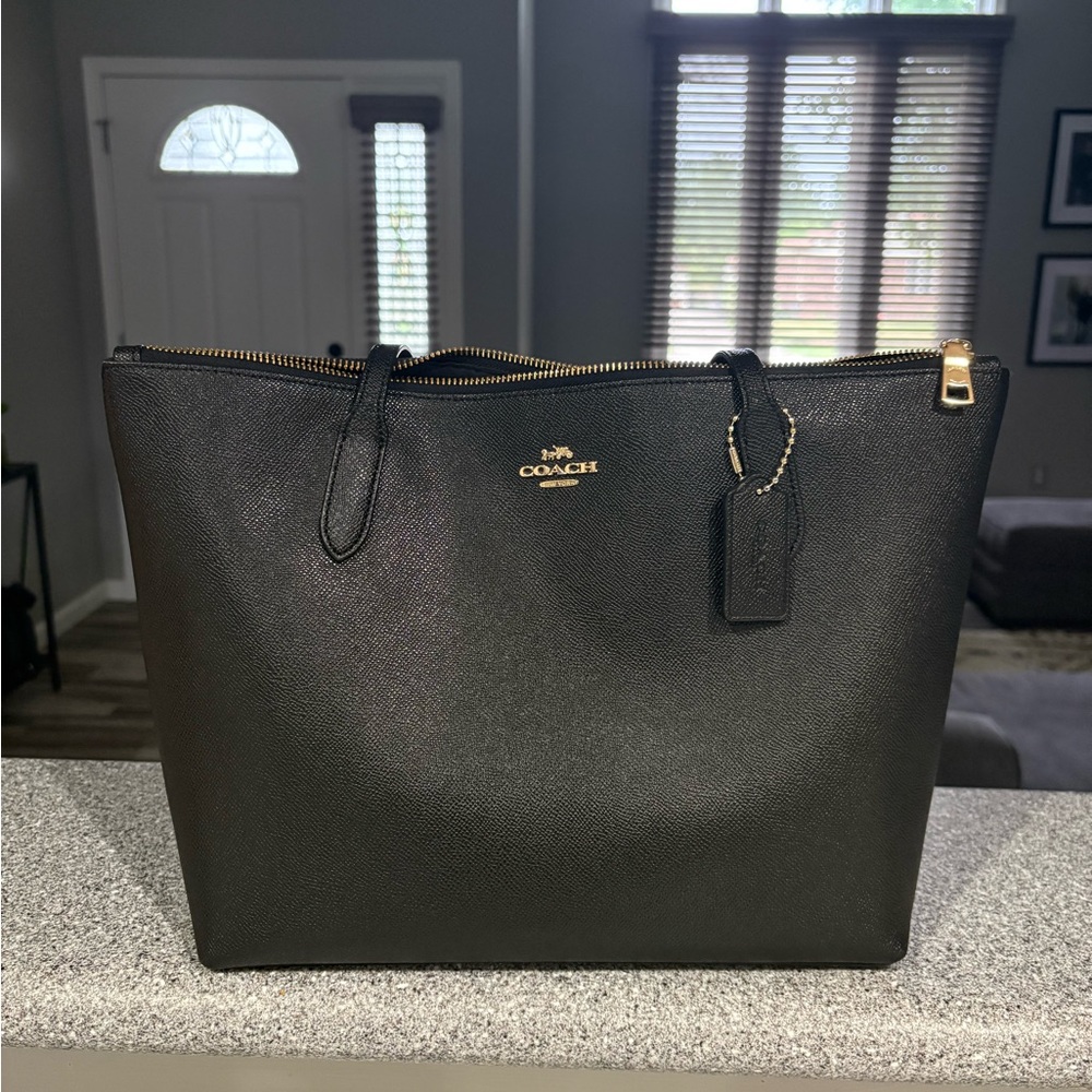 Coach Black Leather City Tote Spacious and Minimalist